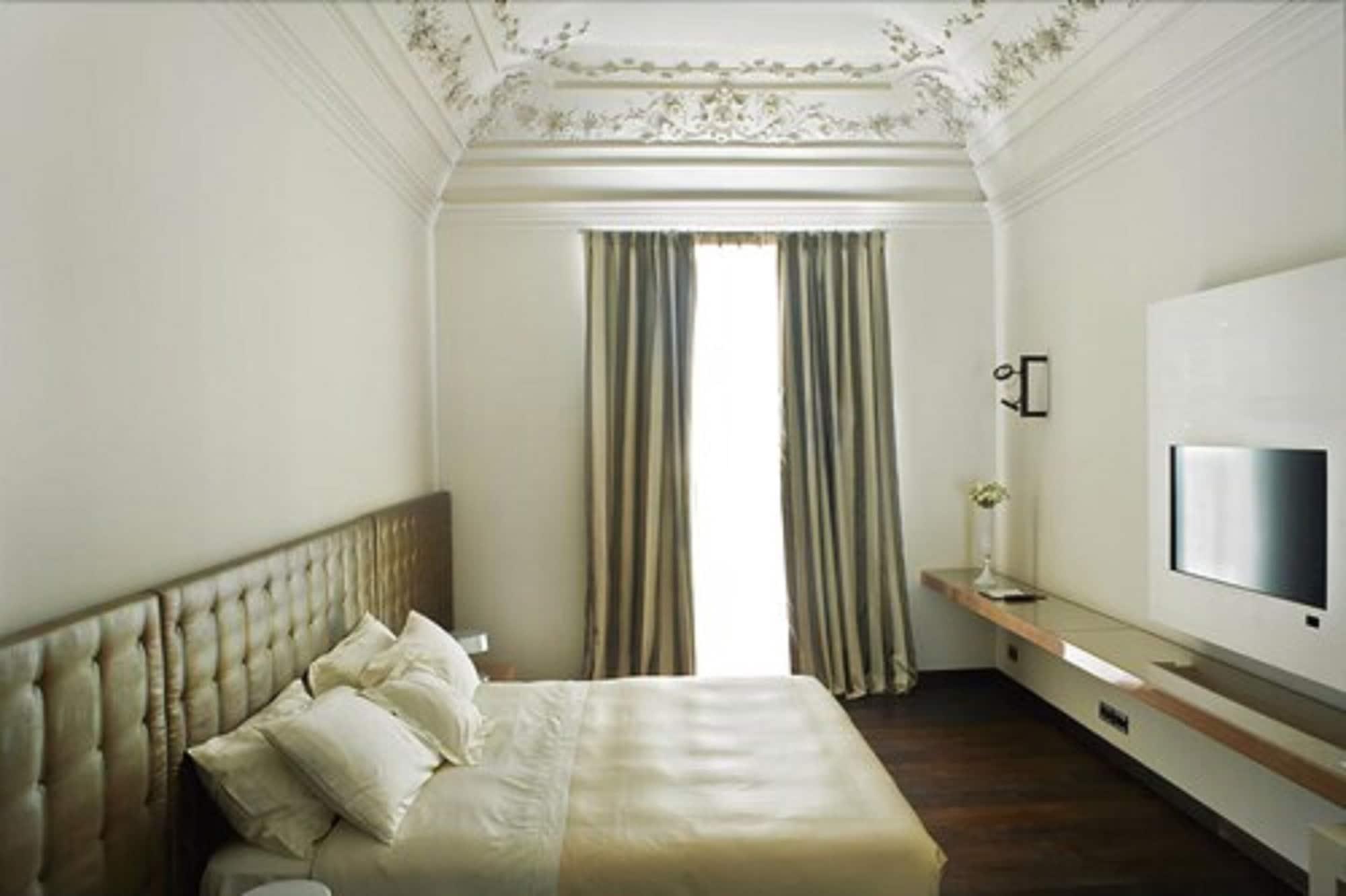 Hotel Romano House Catania Room photo